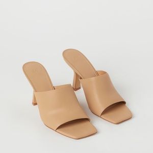 H&M mules in beige